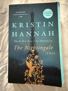 Kristin Hannah "The Nightingale" Paperback